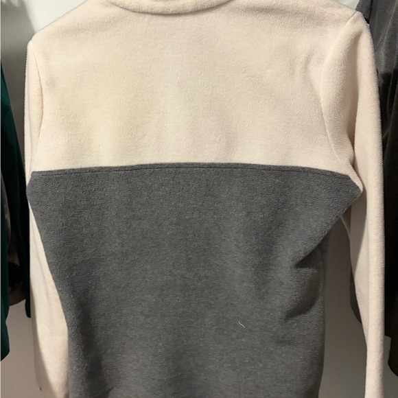 Columbia Cream and Gray Fleece Pullover - Picture 2 of 3
